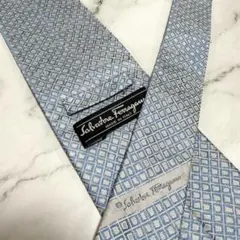 Ferragamo 페라가모 넥타이 그레이 라이트 블루 총무늬