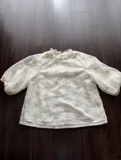 Yukiemon刺繍 シアーブラウス Yukiemon刺繍 シアーブラウス - メルカリ