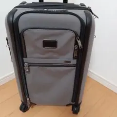 TUMI ALPHA Xインターナショナル・デュアル・アクセス　　キャリーケースのサムネイル