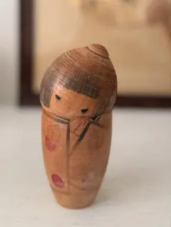 静かなまなざし ― 関口三作 13cm こけし