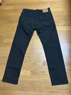 Levi's ブラックデニム スリムフィット