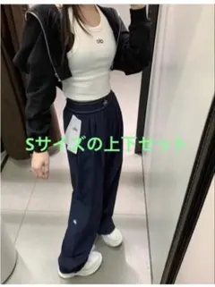 alo ネイビーパンツと白タンクトップの上下セット Sサイズ