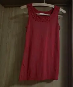 レッド フリル付きノースリーブチュニック タンクトップM