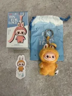 イニシャルラブブy THE MONSTER PIN FOR LOVE