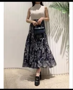 SNIDELロングワンピース　ニットドッキングプリント　花柄