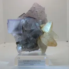 カルサイト【CALCITE/方解石】パキスタン カラン鉱山 70g 鉱物標本