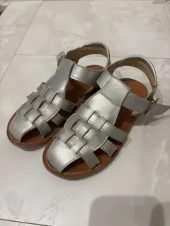 シルバー 編み込みデザイン キッズサンダル　19cm