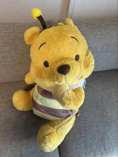 くまのプーさん　まんぷくみつばち　超超BIGぬいぐるみ