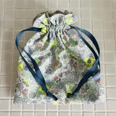 リバティ ベッツィ✖︎コットンパピエの弁当袋☆ - メルカリ