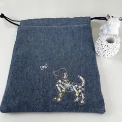 ハンドメイド　刺繍　巾着袋　小物入れ