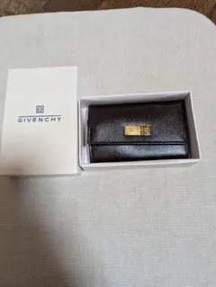 Givenchy ブラウン レザー キーケース