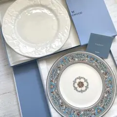 WEDGWOODフロレンティーンターコイズ /ストロベリー＆バインプレート2枚のサムネイル