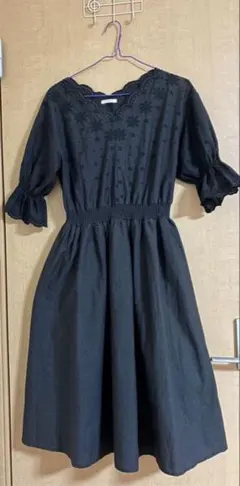 ハニーズ Honeys七分袖刺繍ワンピース ブラック 黒M7分袖