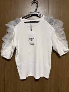 ZARA / フリル付きホワイトTシャツ