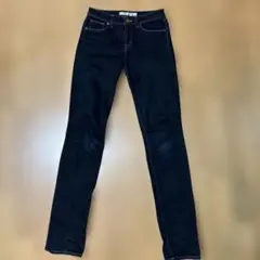 スキニーデニムパンツ