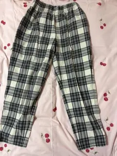 GUチェックパンツ