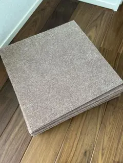 東リAttack 270 モカ　40cm x 40cm