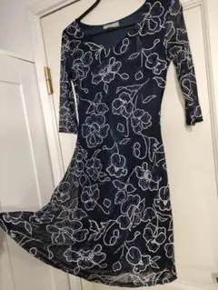 美品✦FAS FILLE A SUIVRE　ファス　ワンピース　M　ネイビー刺繍