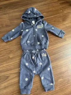 美品　セットアップ　GAP 花柄　くまさんフード付きトレーナーセット6m-12m
