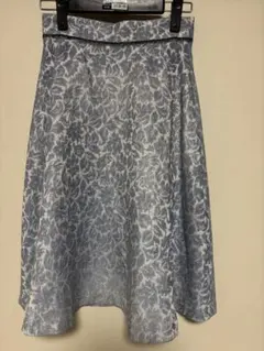 《美品》プロポーションボディドレッシング　ひざ丈 フレアスカート 花柄