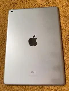 Apple iPad 9世代シルバー 【美品】　ケース付き