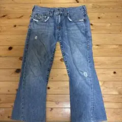 TRUE RELIGION フレアデニム