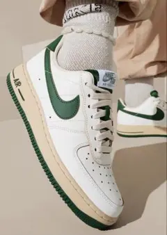 【美品✨】Nike Air Force 1 ホワイト/グリーン　23cm