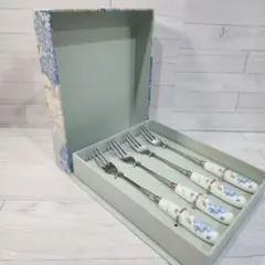 【未使用】LAURA ASHLEY Rose Hill ケーキフォーク 4本のサムネイル