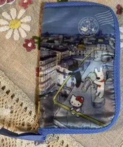 サンリオ ハローキティ リサとガスパール マルチケース 風景