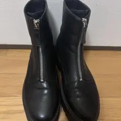 ジッパー付きブラックブーツ Mサイズ