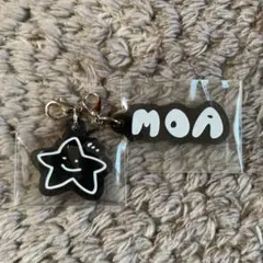 スビン　アクリルチャーム　星　moa
