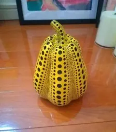 草間彌生 カボチャ型オブジェ 草間彌生展 かぼちゃのオブジェ、草間彌生 展示用オブジェ