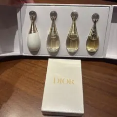 DIOR 香水4本セット(オードゥパルファン) トランプ付き　ノベルティ