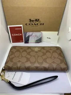 COACH　コーチ　C4452　長財布　ラウンドファスナー　シグネチャー　PVC