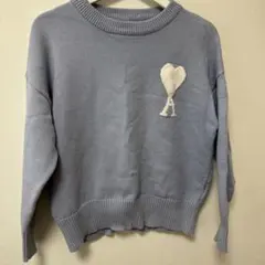 薄い青色 ハート刺繍 長袖ニット