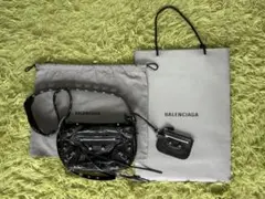 BALENCIAGA バレンシアガ LE CAGOLE XS フラップバッグのサムネイル