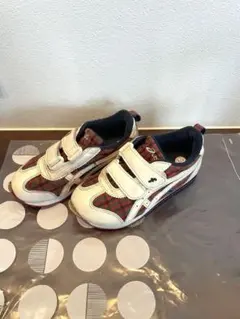 familiar18.5cmキッズスニーカー asicsのサムネイル
