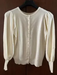 パールボタン　パフスリーブカーディガン　アイボリー