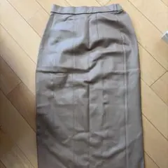 ベージュ 合成皮革 タイトスカートのサムネイル