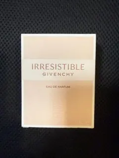 GIVENCHY イレジスティブル　ヌードベルベット 35mlのサムネイル