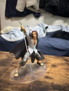 ワンピース シャンクス フィギュア　一番くじ