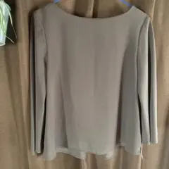 フレア袖ブラウス　カーキ