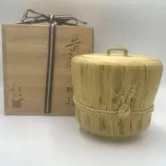 大徳寺 十二代管長 紫野　方谷浩明書付箱　加藤春袋作　織部耳付水指　共箱作品 大徳寺 十二代管長 紫野 方谷浩明書付箱 加藤春袋作 織部耳付水指 共箱