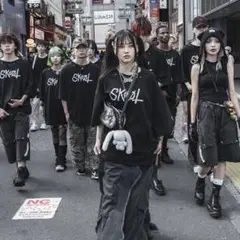 【SKOOT】EXCLUSIVE T-SHIRT / BLK