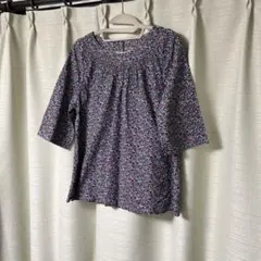【美品】高級リバティプリント 小花柄 スモックブラウス Mサイズのサムネイル