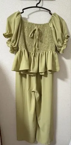 【美品】韓国風 ライトグリーン フリル リボン セットアップ M