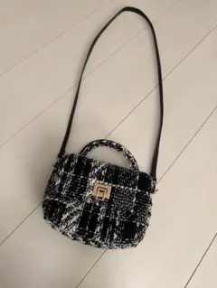 Item thumbnail for item 7328777c-f590-4ae5-9c3e-283820a84205