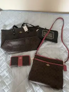 コーチ　バック2点と長財布の3点セット