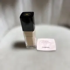 CHANEL ファンデーション　サブリマージュ　レサンス　ドゥ　タン　B20