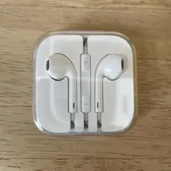 【新品未開封】Apple イヤフォン コード付 ホワイト ケース付きライトニング